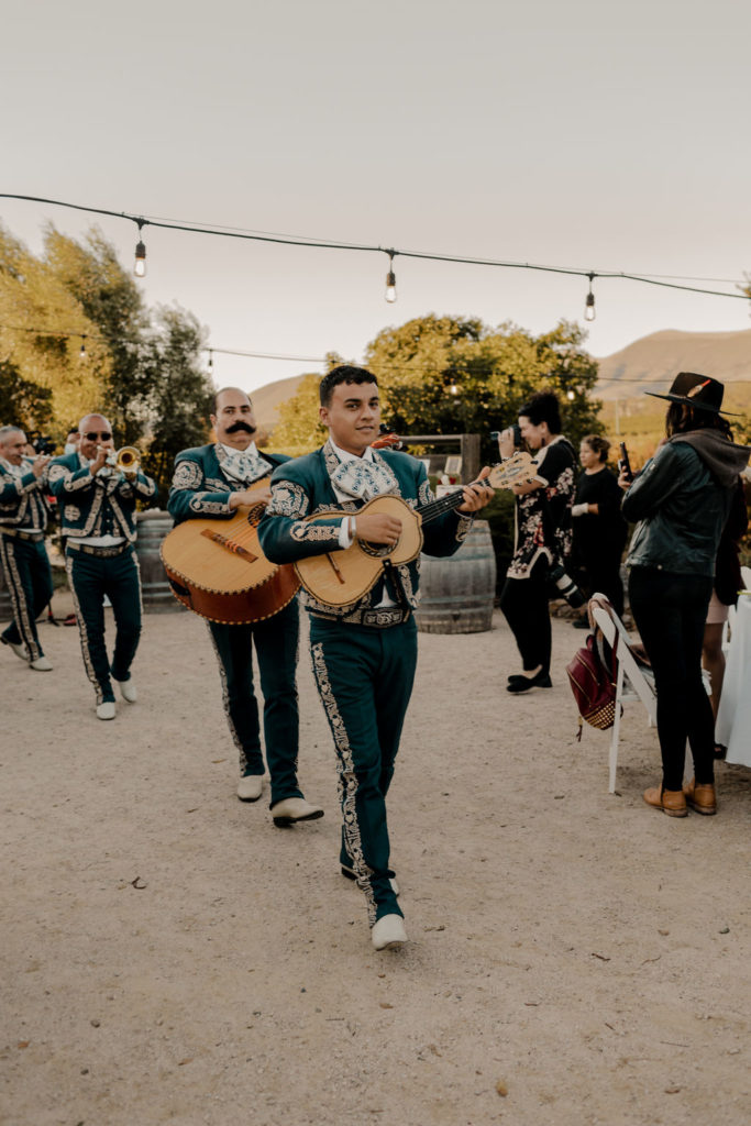 mariachi band at outdoor wedding