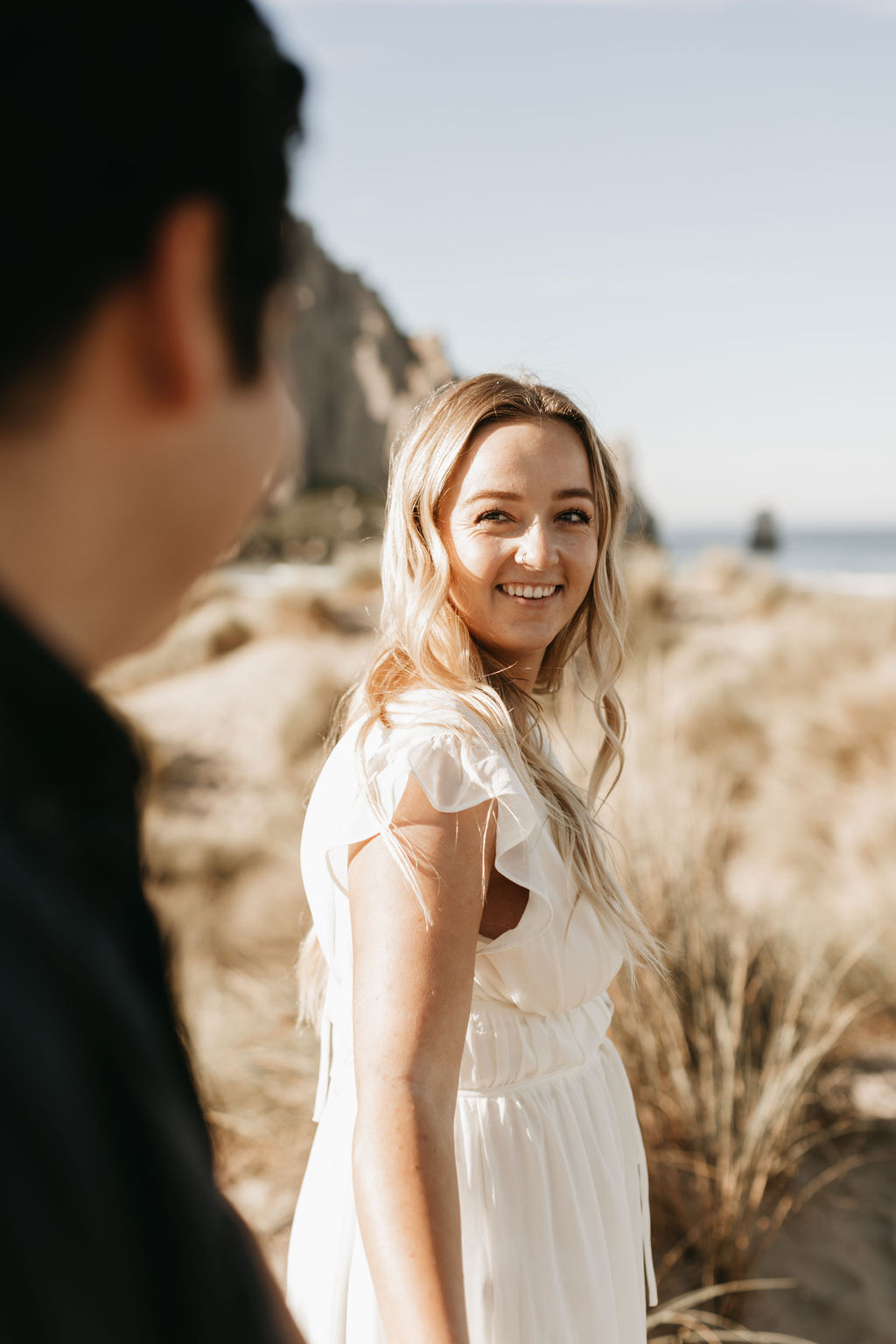 Bright and Sunny Beach Engagement Photoshoot | Hailee & Brian