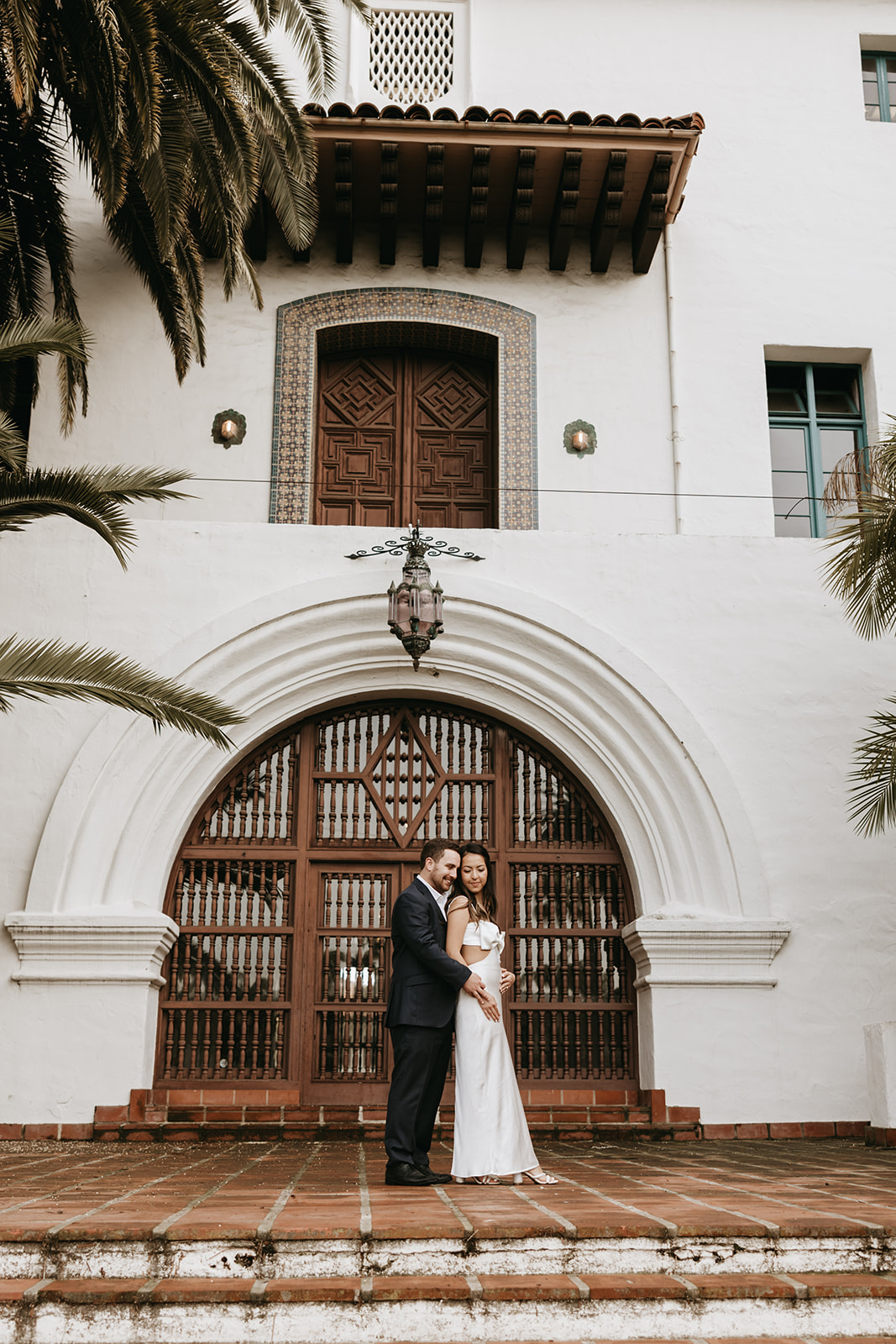 Intimate Courthouse Santa Barbara Elopements - alyssafloresphoto.com