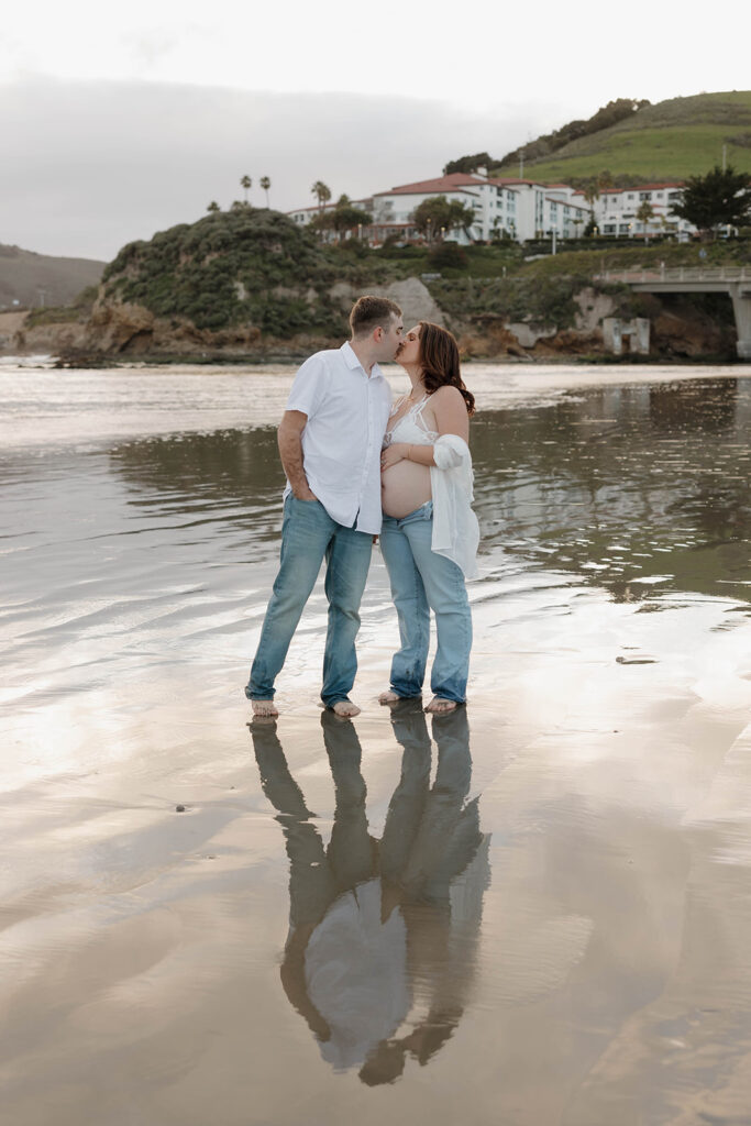 a golden hour family maternity session in california
