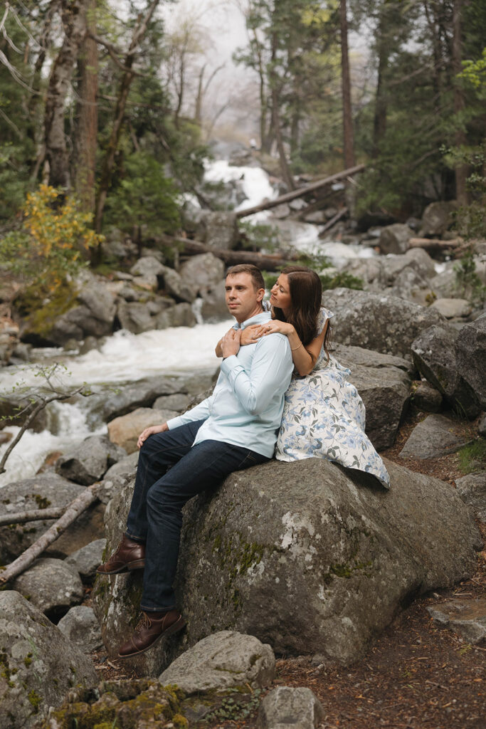 a california engagement photoshoot at yosemite national park
