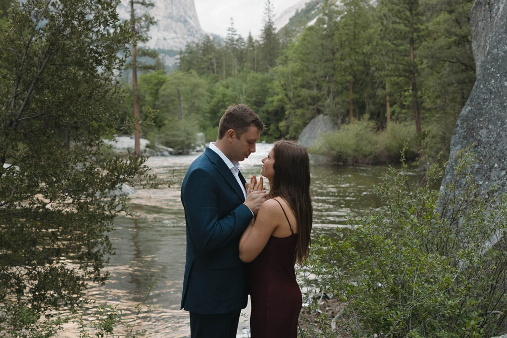 a california engagement photoshoot at yosemite national park
