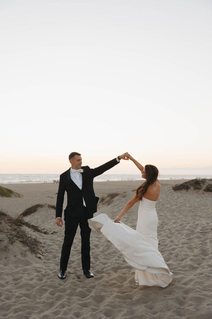 Effortless bride and groom wedding photos