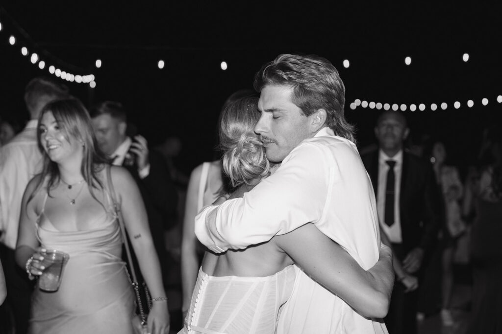 documentary wedding photographer capturing real reception moments